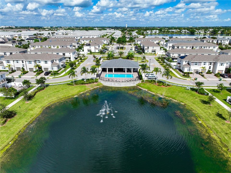 For Sale: $425,000 (4 beds, 3 baths, 1757 Square Feet)