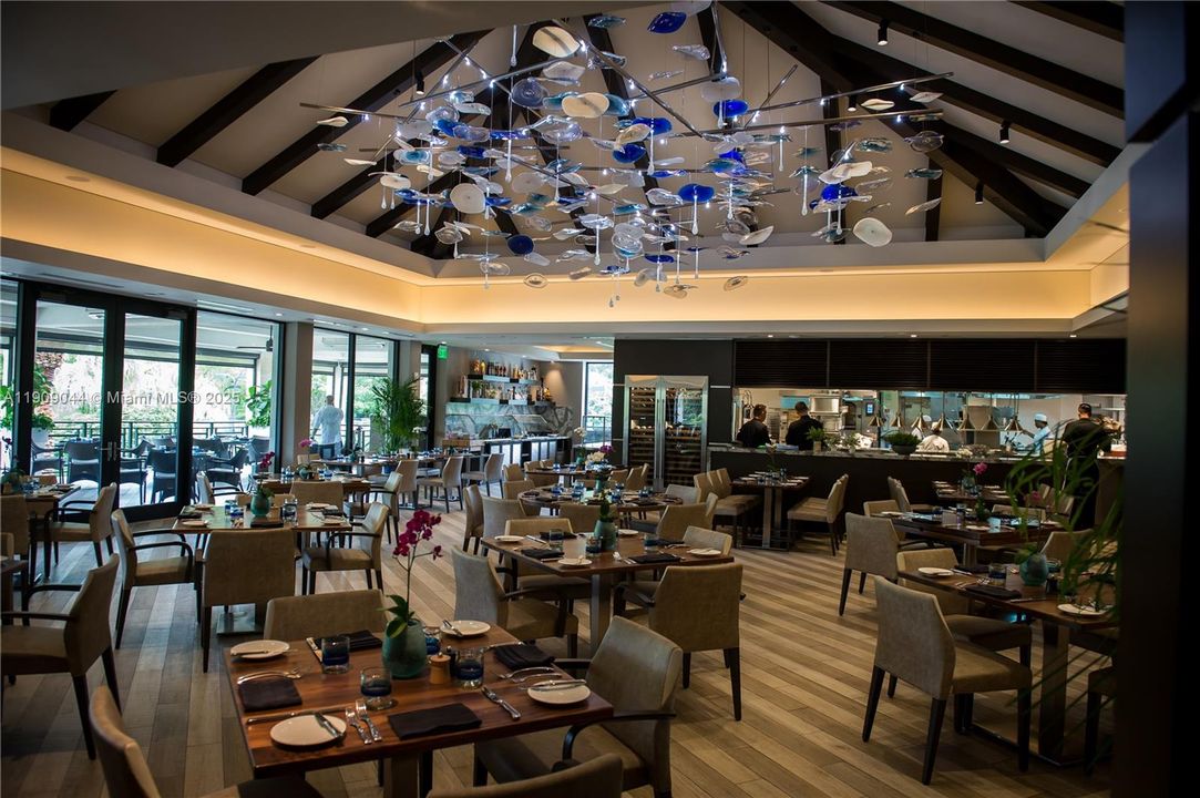 For Sale: $799,000 (2 beds, 2 baths, 1607 Square Feet)