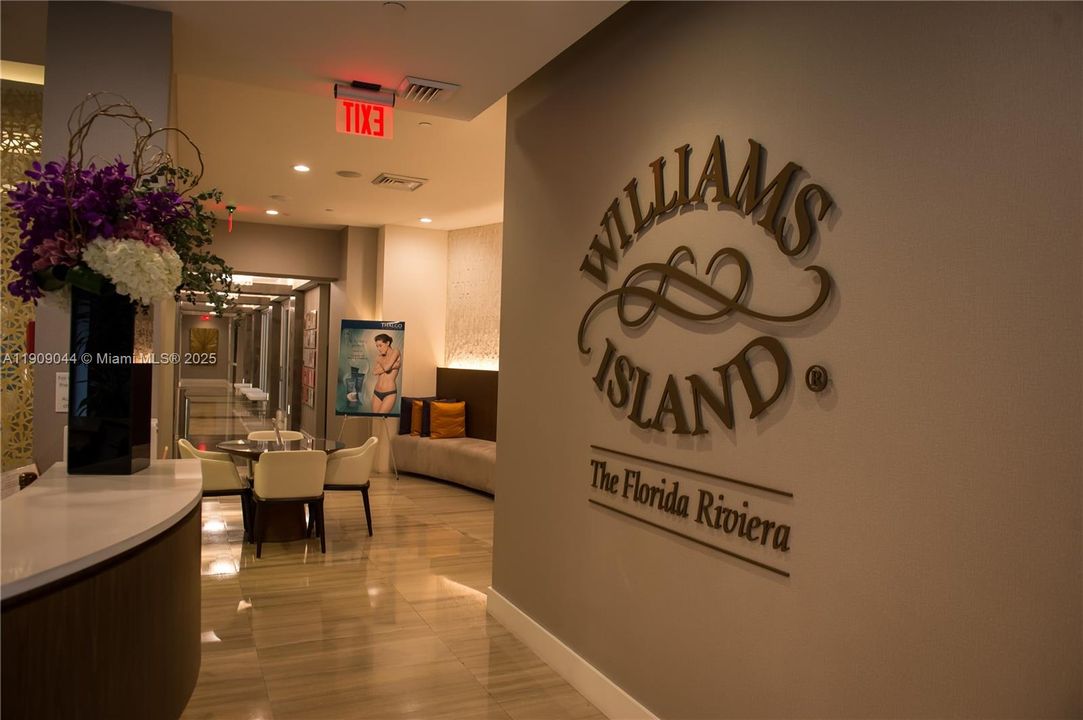 For Sale: $799,000 (2 beds, 2 baths, 1607 Square Feet)