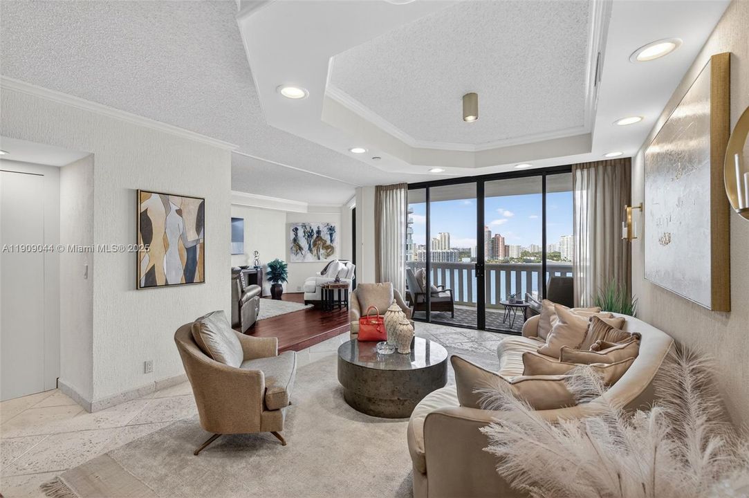 For Sale: $799,000 (2 beds, 2 baths, 1607 Square Feet)