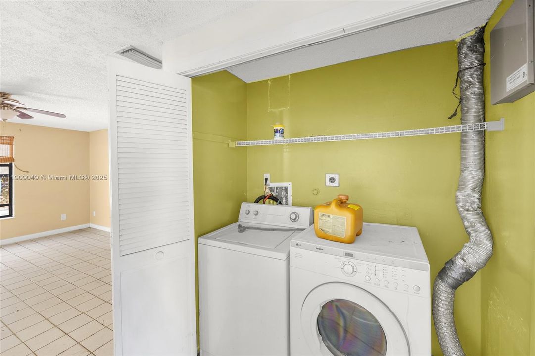 На продажу: $480,000 (3 спален, 2 ванн, 1532 Квадратных фут)