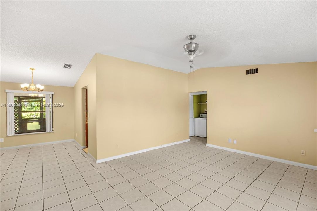 На продажу: $480,000 (3 спален, 2 ванн, 1532 Квадратных фут)