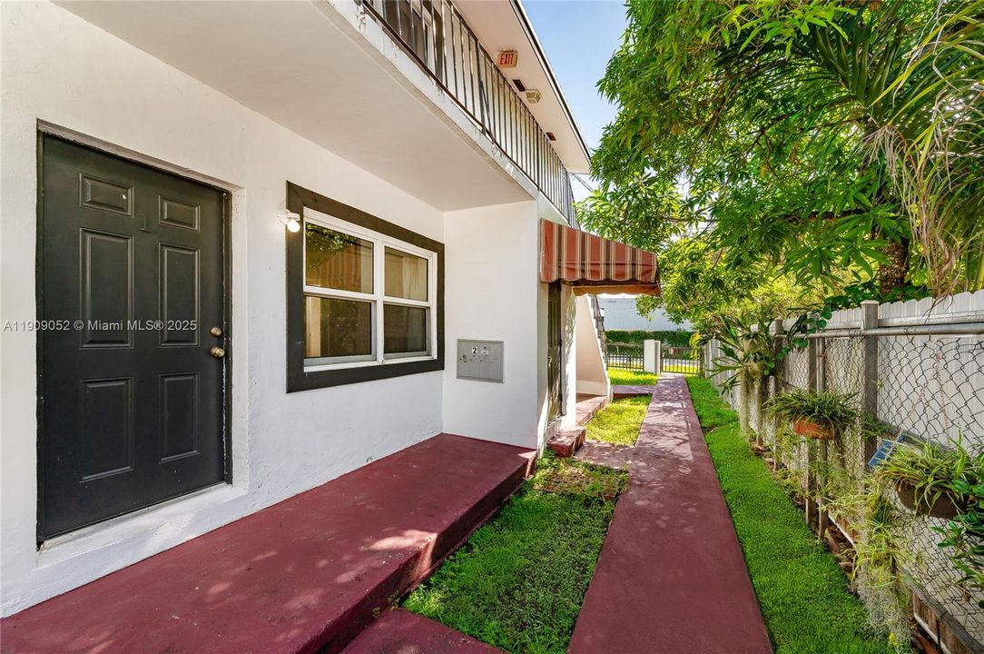 En Venta: $1,550,000 (0 camas, 0 baños, 3907 Pies cuadrados)