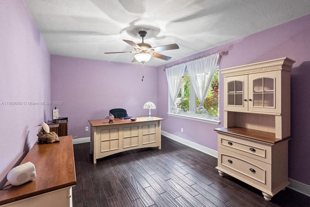 待售: $3,875,000 (5 贝兹, 4 浴室, 4166 平方英尺)