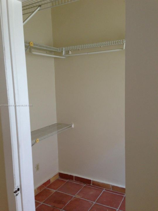 Recently Rented: $2,099 (2 beds, 2 baths, 687 Square Feet)