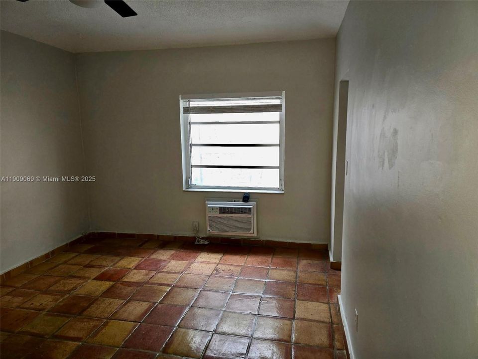 Recently Rented: $2,099 (2 beds, 2 baths, 687 Square Feet)