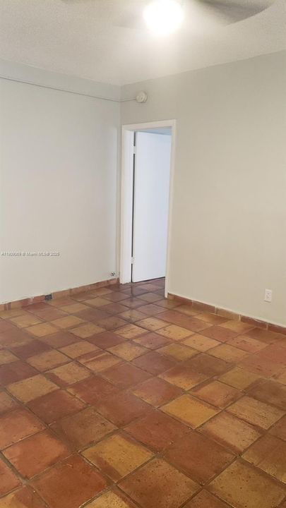 Recently Rented: $2,099 (2 beds, 2 baths, 687 Square Feet)