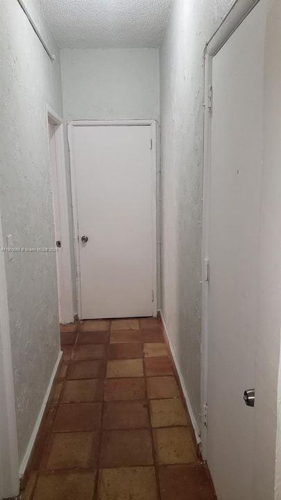 Recently Rented: $2,099 (2 beds, 2 baths, 687 Square Feet)