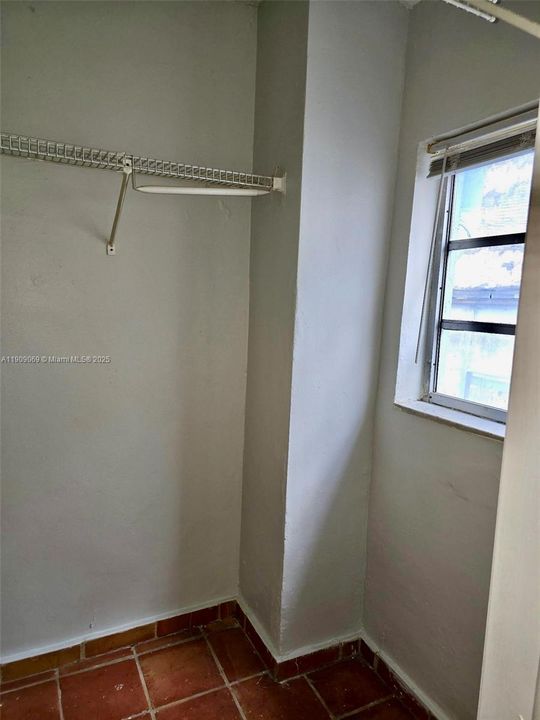 Recently Rented: $2,099 (2 beds, 2 baths, 687 Square Feet)
