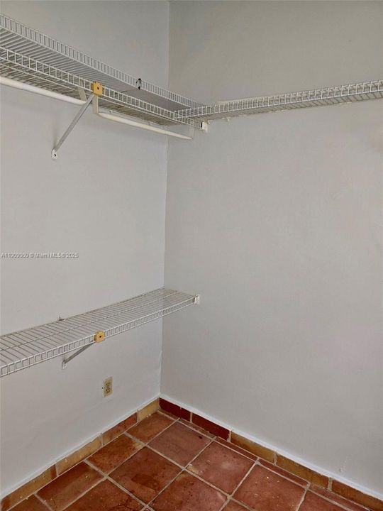 Recently Rented: $2,099 (2 beds, 2 baths, 687 Square Feet)