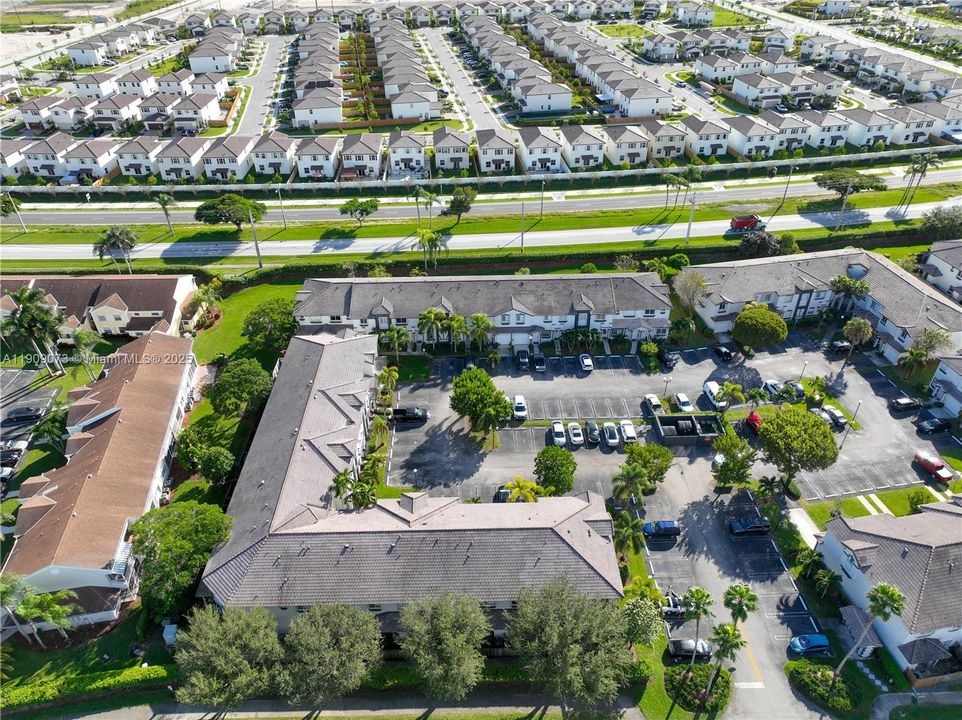 待售: $325,000 (3 贝兹, 2 浴室, 1452 平方英尺)