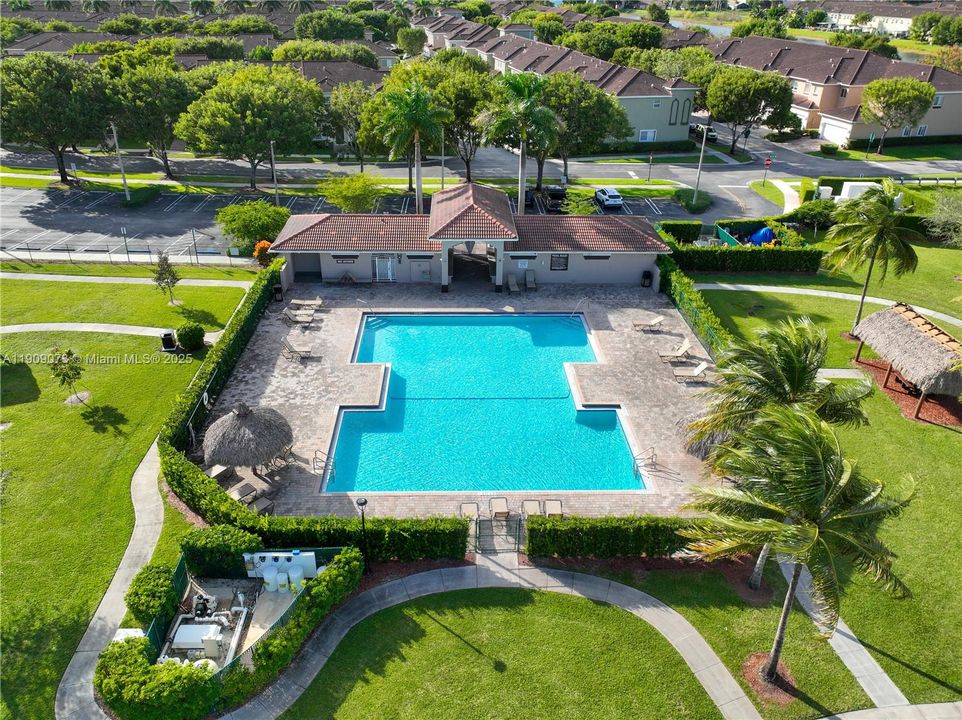 待售: $325,000 (3 贝兹, 2 浴室, 1452 平方英尺)