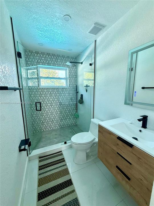 Active With Contract: $3,400 (3 beds, 2 baths, 1922 Square Feet)