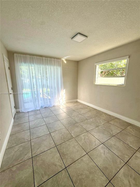 Active With Contract: $3,400 (3 beds, 2 baths, 1922 Square Feet)