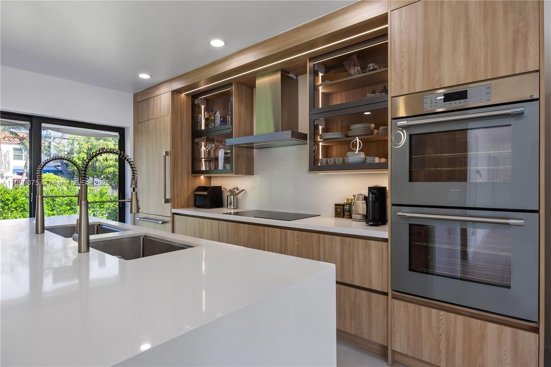 For Rent: $5,900 (4 beds, 4 baths, 1829 Square Feet)