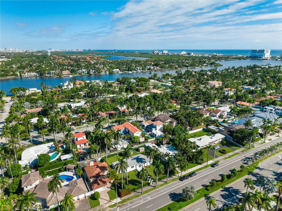 For Rent: $5,900 (4 beds, 4 baths, 1829 Square Feet)