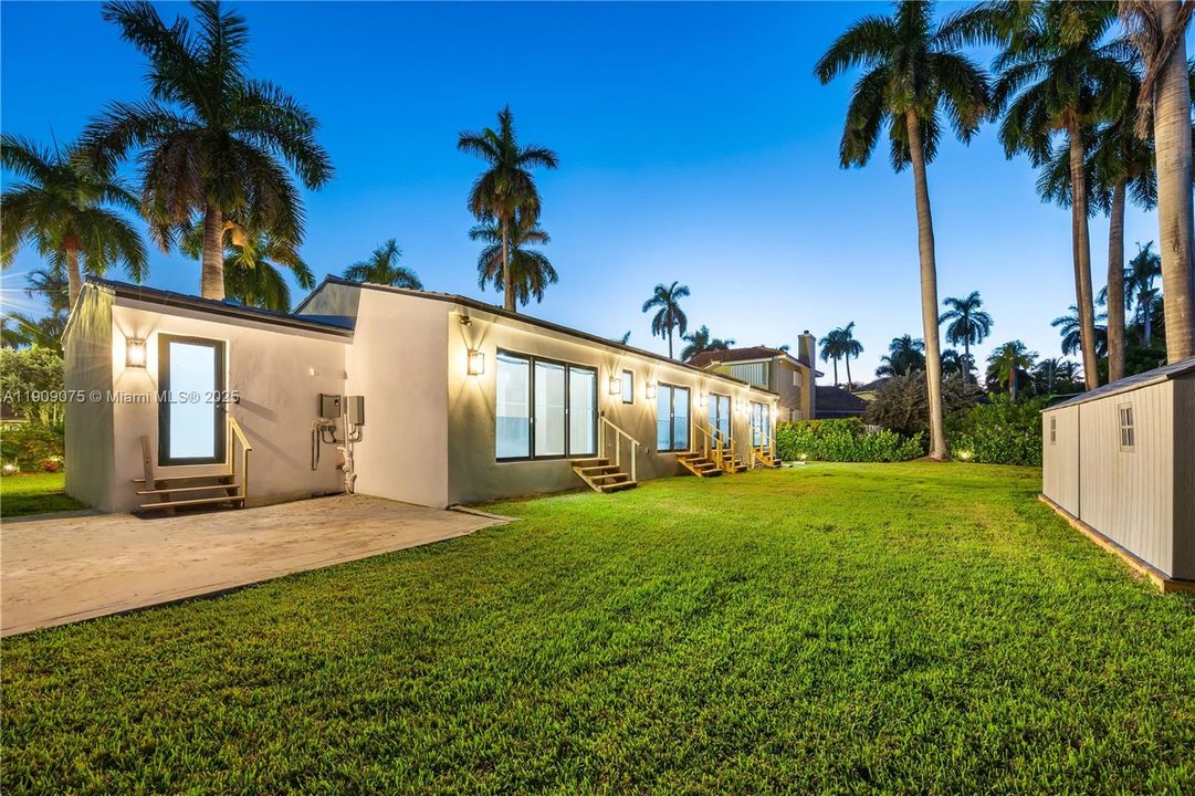 For Rent: $5,900 (4 beds, 4 baths, 1829 Square Feet)