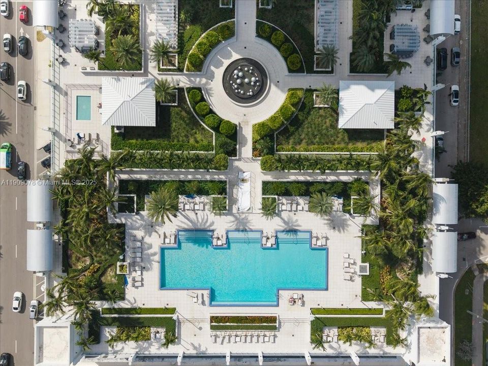 合同活跃: $3,400 (1 贝兹, 1 浴室, 0 平方英尺)