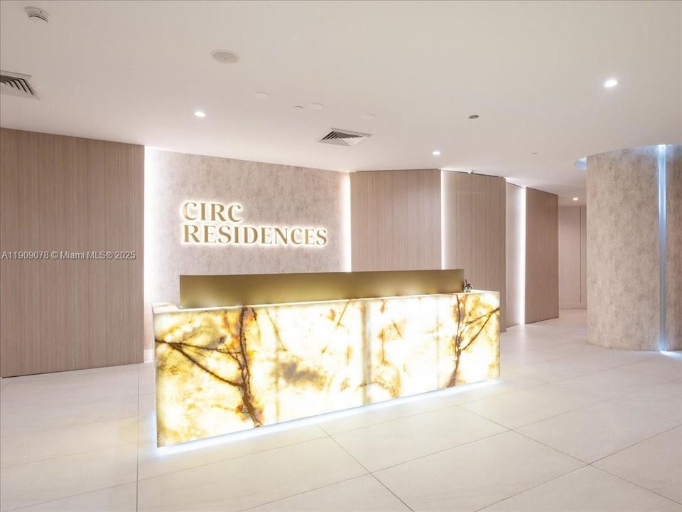 合同活跃: $3,400 (1 贝兹, 1 浴室, 0 平方英尺)