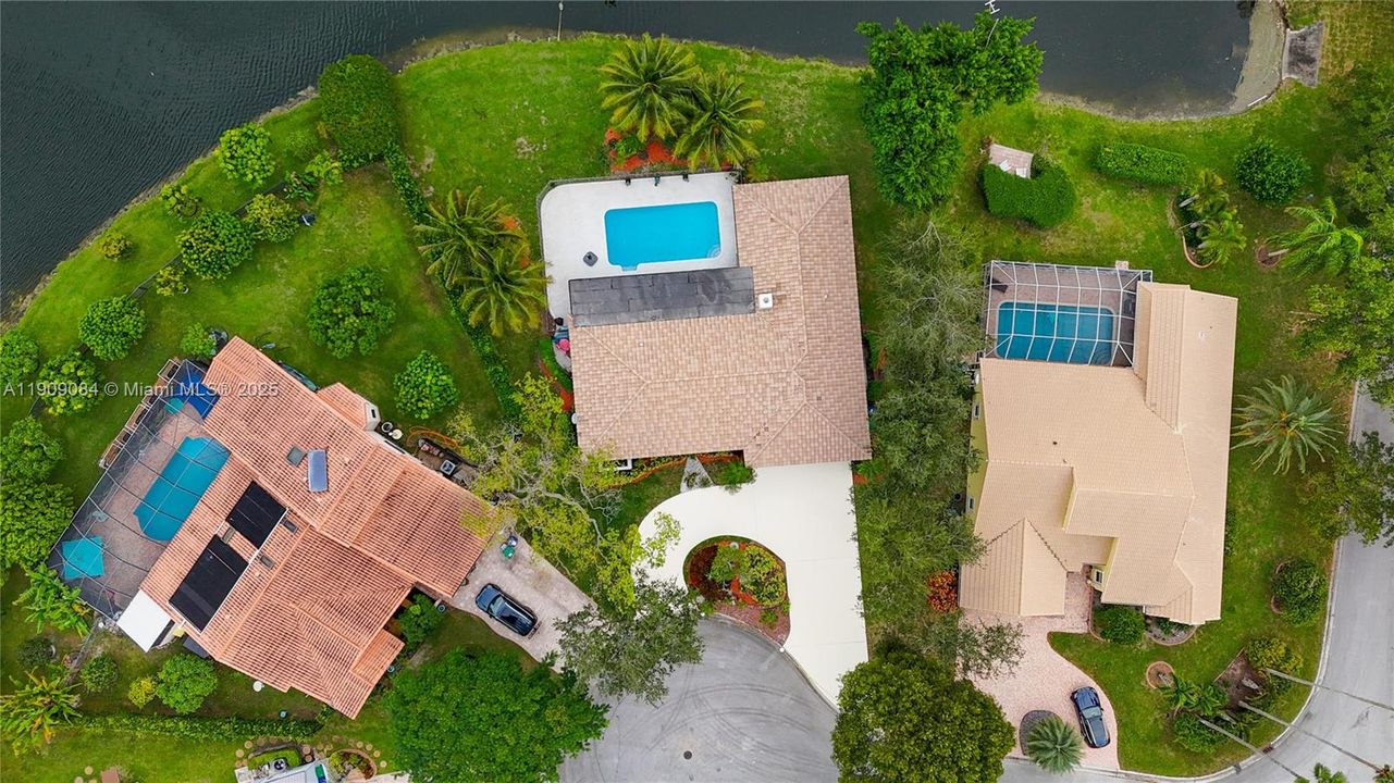 Active With Contract: $759,500 (4 beds, 2 baths, 2691 Square Feet)