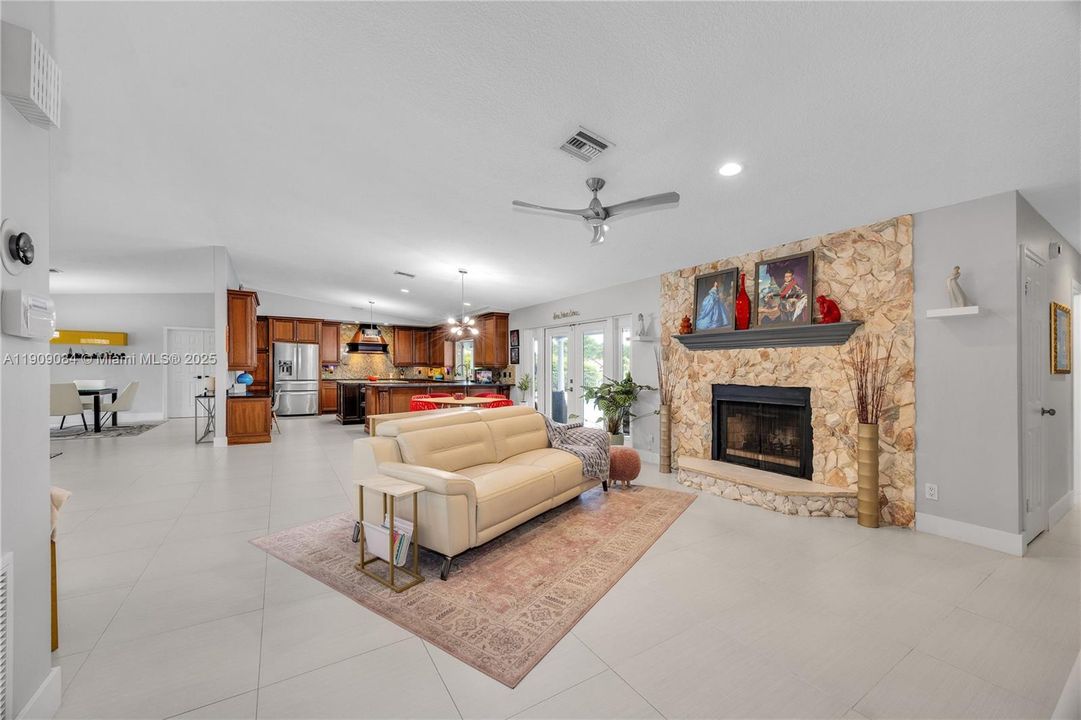 Active With Contract: $759,500 (4 beds, 2 baths, 2691 Square Feet)