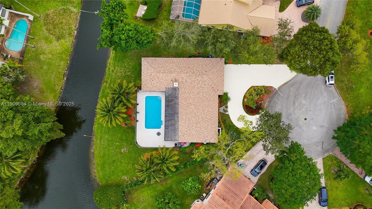 Active With Contract: $759,500 (4 beds, 2 baths, 2691 Square Feet)