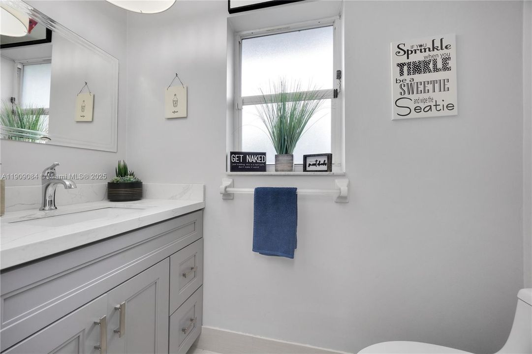 Active With Contract: $759,500 (4 beds, 2 baths, 2691 Square Feet)