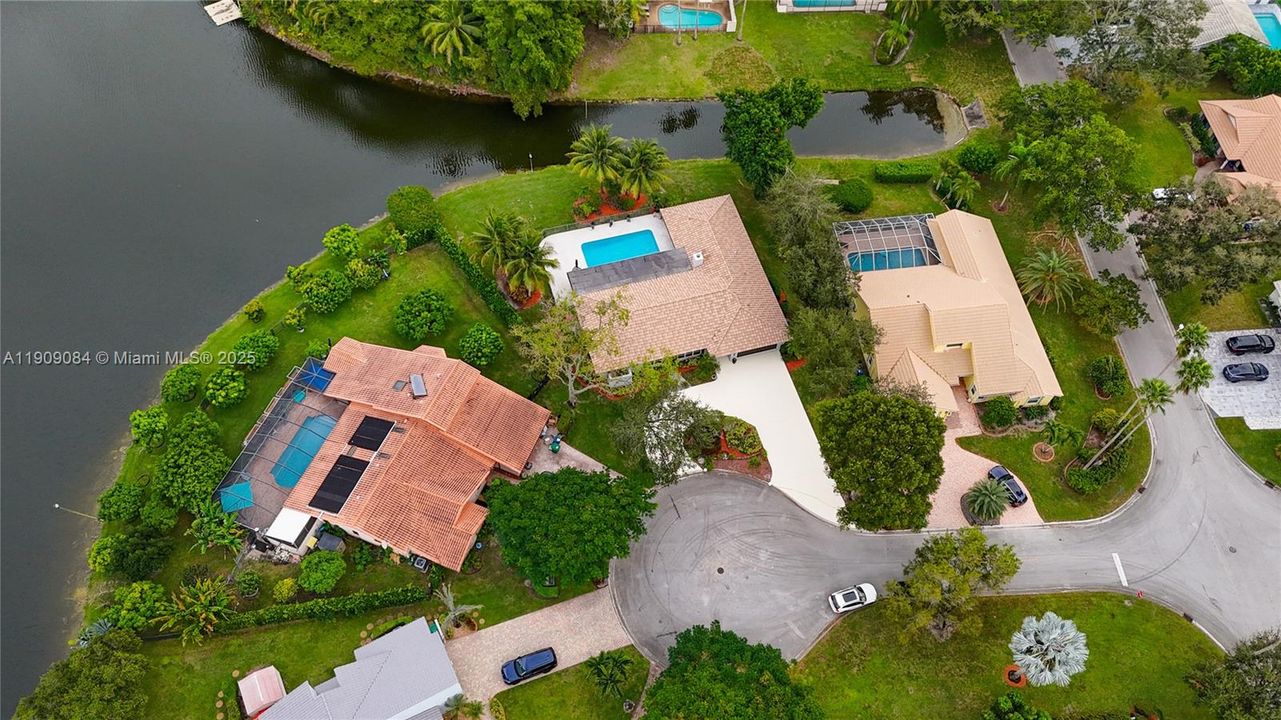 Active With Contract: $759,500 (4 beds, 2 baths, 2691 Square Feet)