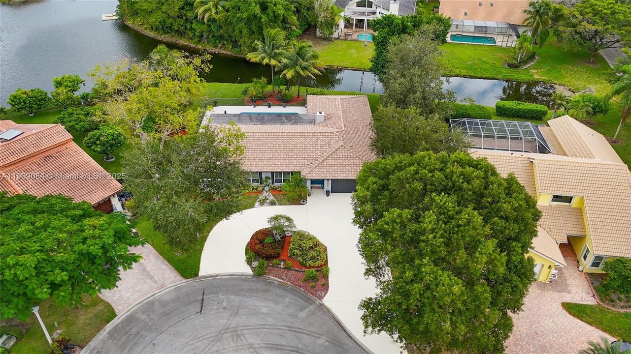 Active With Contract: $759,500 (4 beds, 2 baths, 2691 Square Feet)