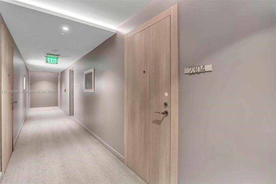 Под контрактом: $4,300 (1 спален, 1 ванн, 665 Квадратных фут)