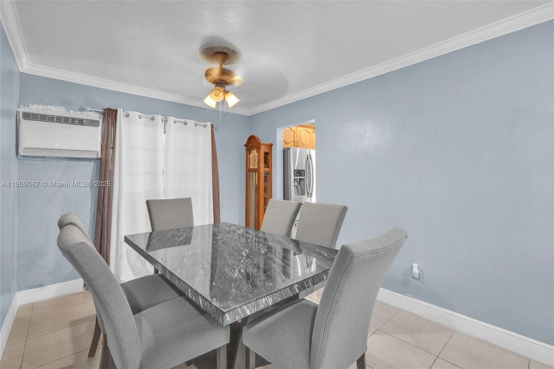 Active With Contract: $485,000 (3 beds, 2 baths, 1364 Square Feet)