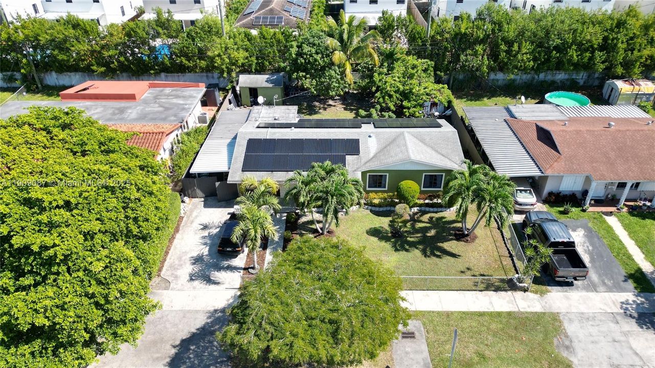 Active With Contract: $485,000 (3 beds, 2 baths, 1364 Square Feet)