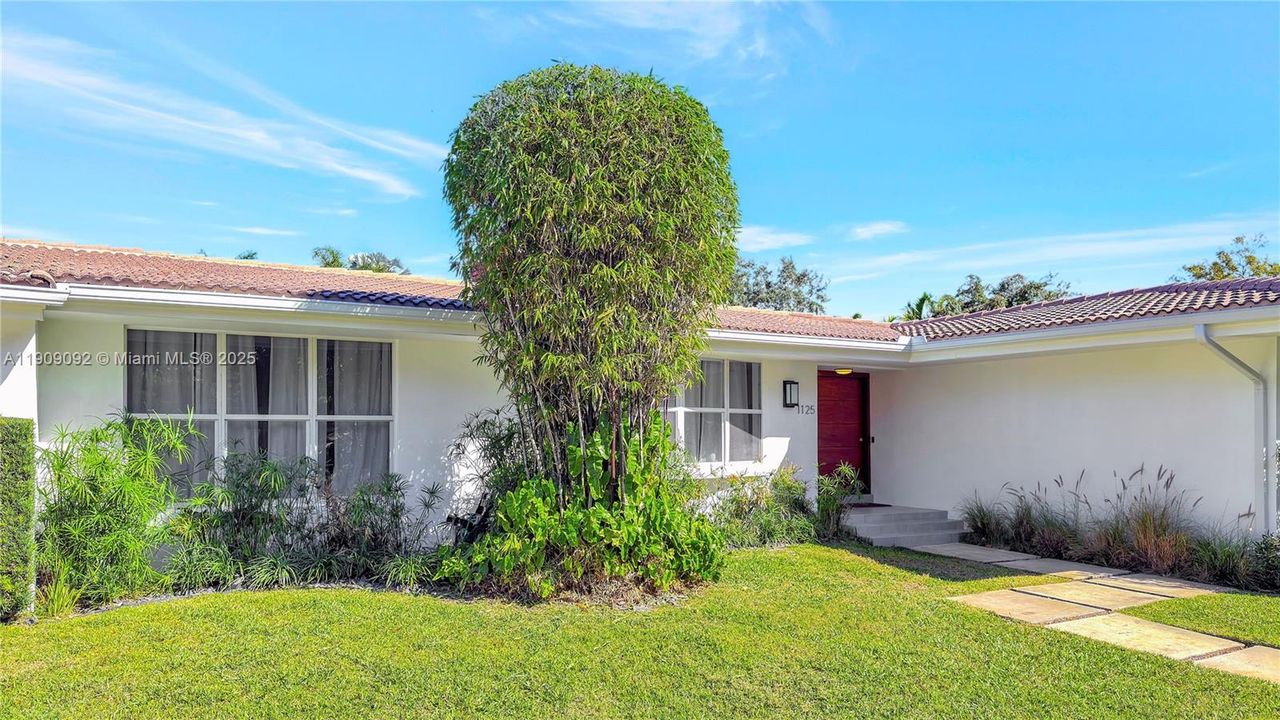 For Rent: $9,995 (3 beds, 2 baths, 2242 Square Feet)