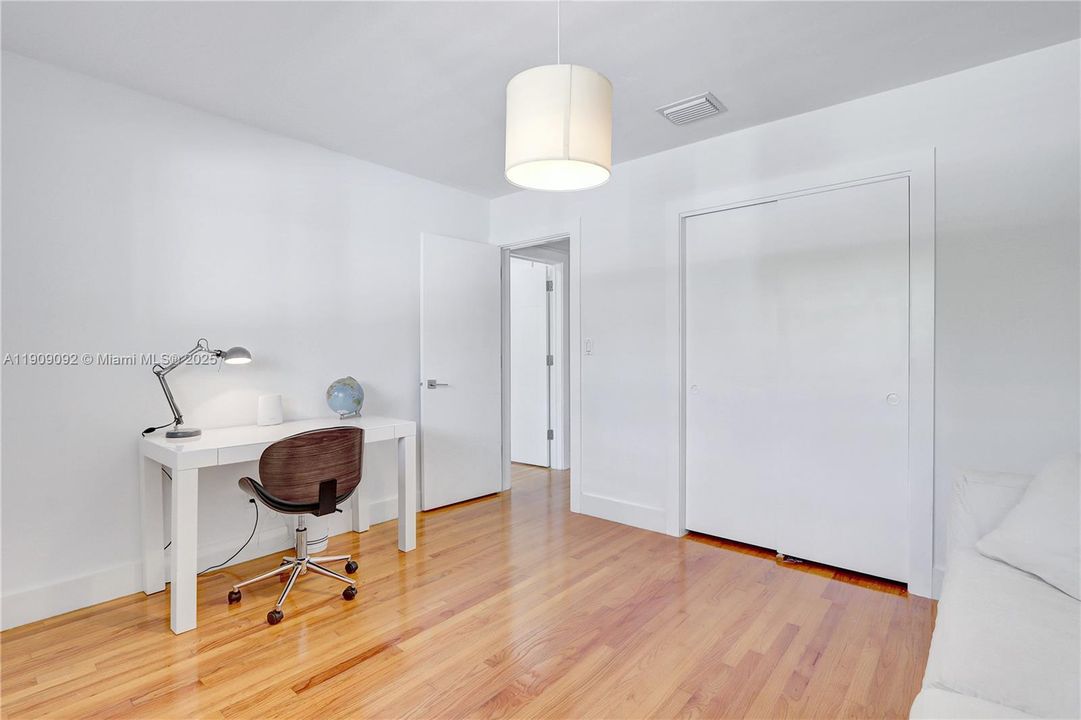 For Rent: $9,995 (3 beds, 2 baths, 2242 Square Feet)