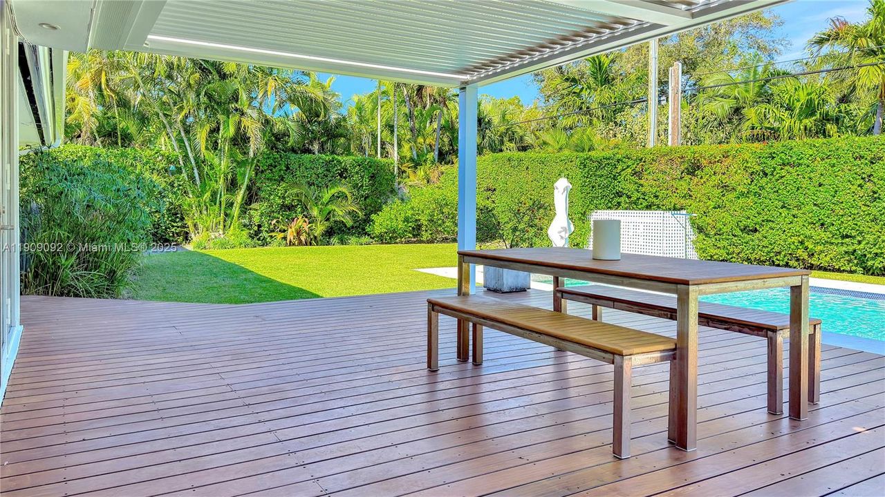 For Rent: $9,995 (3 beds, 2 baths, 2242 Square Feet)