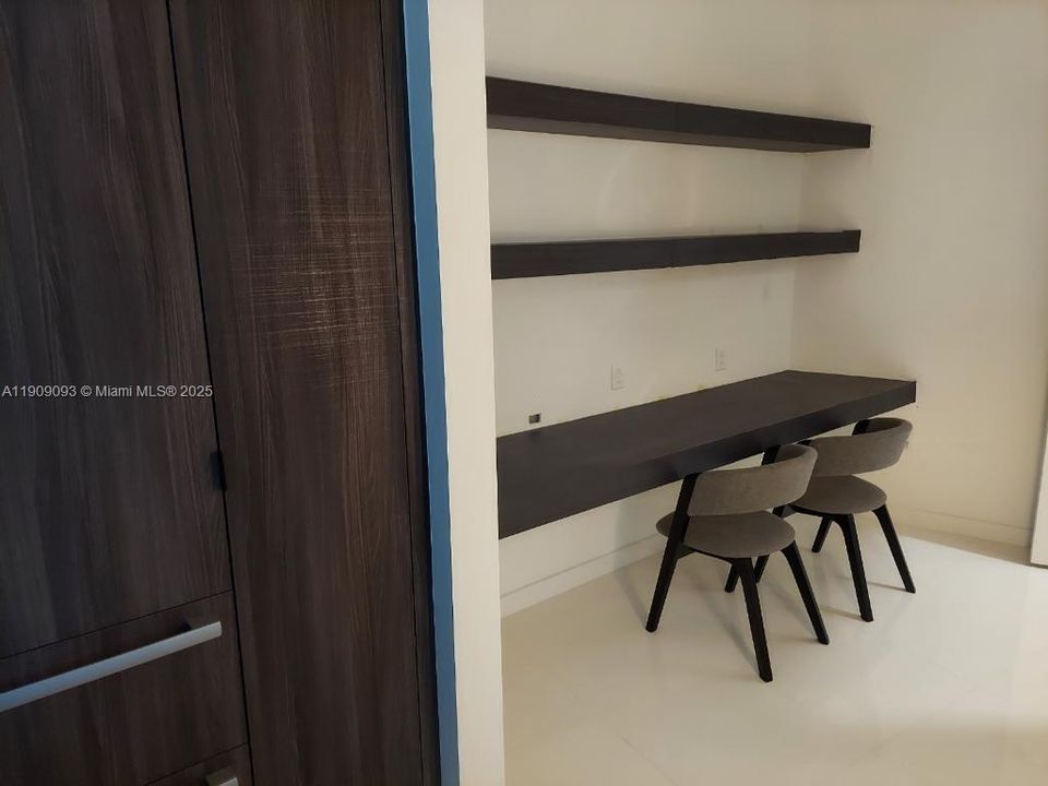 待售: $1,230,000 (2 贝兹, 3 浴室, 1560 平方英尺)