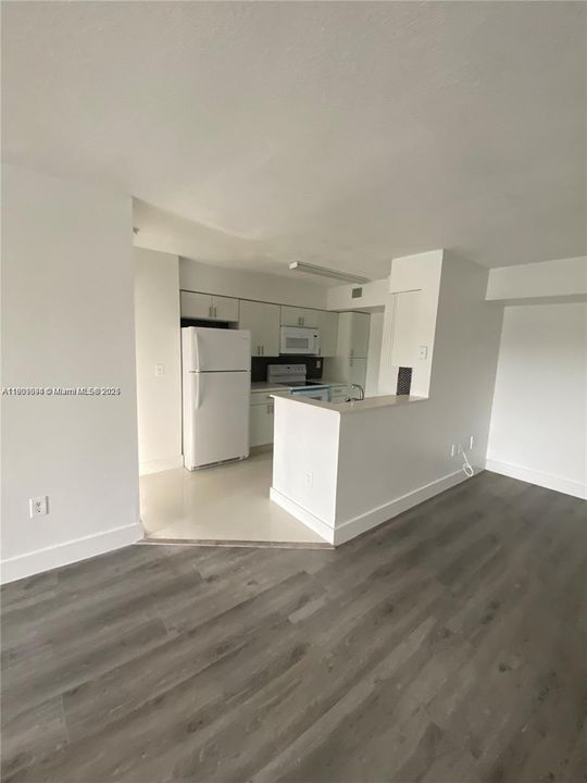 Недавно арендовано: $2,300 (2 спален, 2 ванн, 887 Квадратных фут)