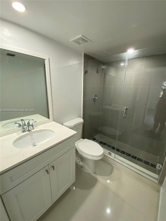 Недавно арендовано: $2,300 (2 спален, 2 ванн, 887 Квадратных фут)