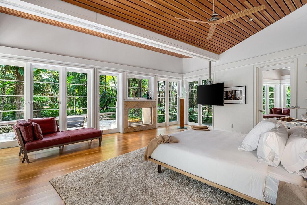 En Venta: $115,000,000 (13 camas, 15 baños, 11855 Pies cuadrados)