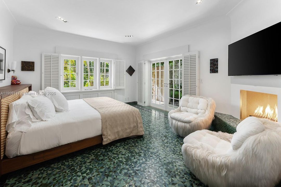 En Venta: $115,000,000 (13 camas, 15 baños, 11855 Pies cuadrados)