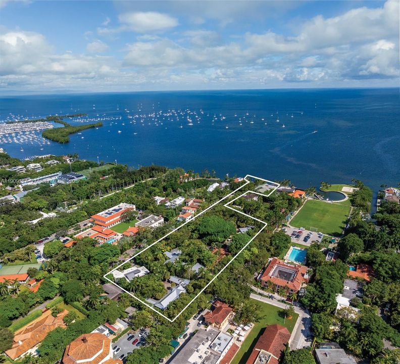 En Venta: $115,000,000 (13 camas, 15 baños, 11855 Pies cuadrados)