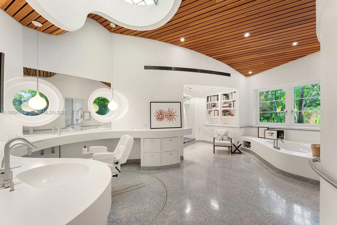 En Venta: $115,000,000 (13 camas, 15 baños, 11855 Pies cuadrados)