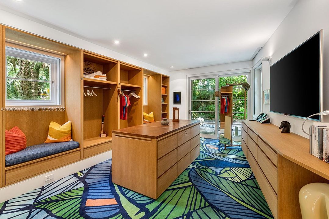 En Venta: $115,000,000 (13 camas, 15 baños, 11855 Pies cuadrados)