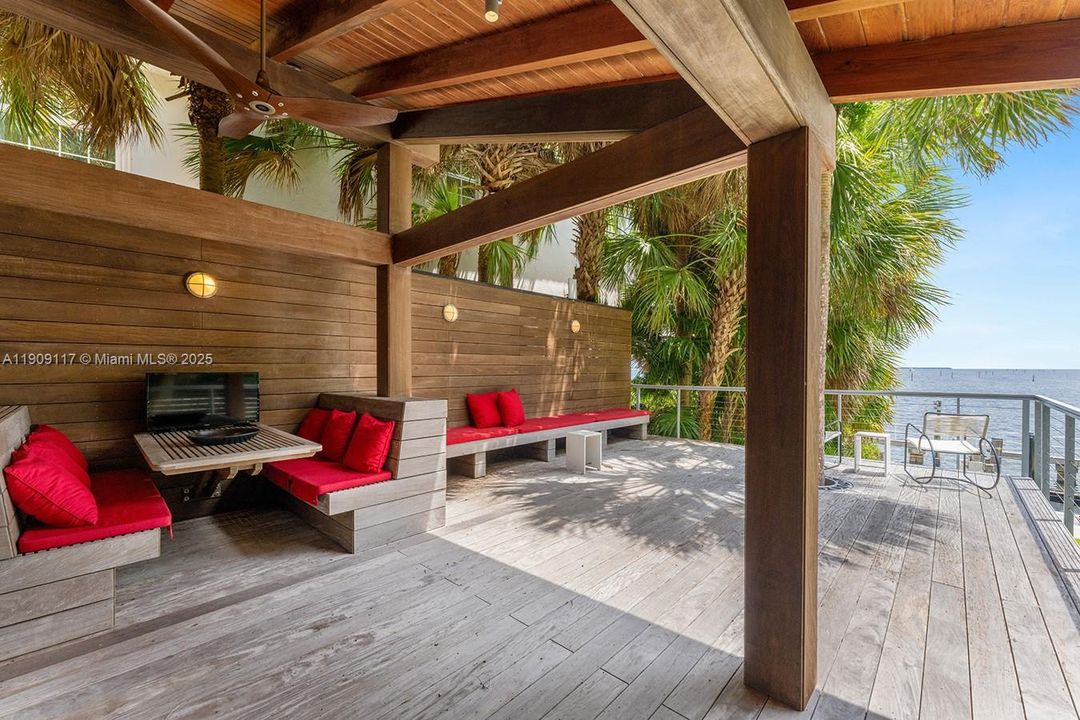 En Venta: $115,000,000 (13 camas, 15 baños, 11855 Pies cuadrados)