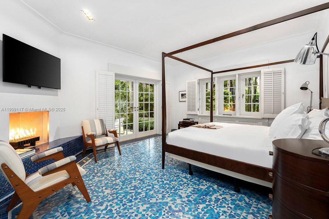 En Venta: $115,000,000 (13 camas, 15 baños, 11855 Pies cuadrados)