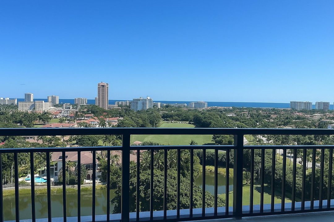 Недавно арендовано: $6,637 (2 спален, 2 ванн, 1341 Квадратных фут)