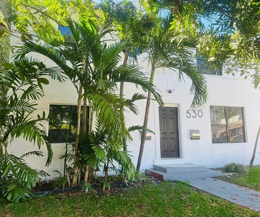 For Sale: $980,000 (0 beds, 0 baths, 2204 Square Feet)