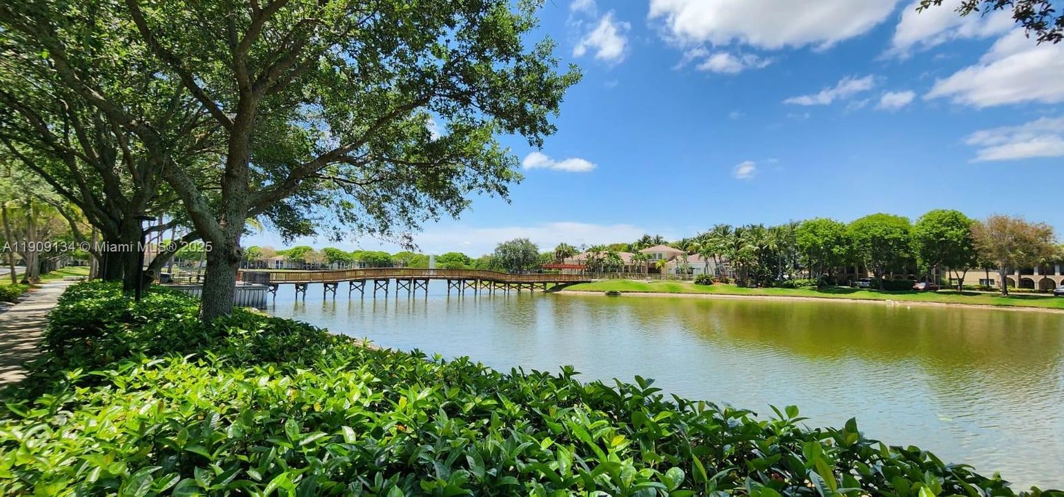 Recientemente alquilado: $2,150 (1 camas, 1 baños, 850 Pies cuadrados)