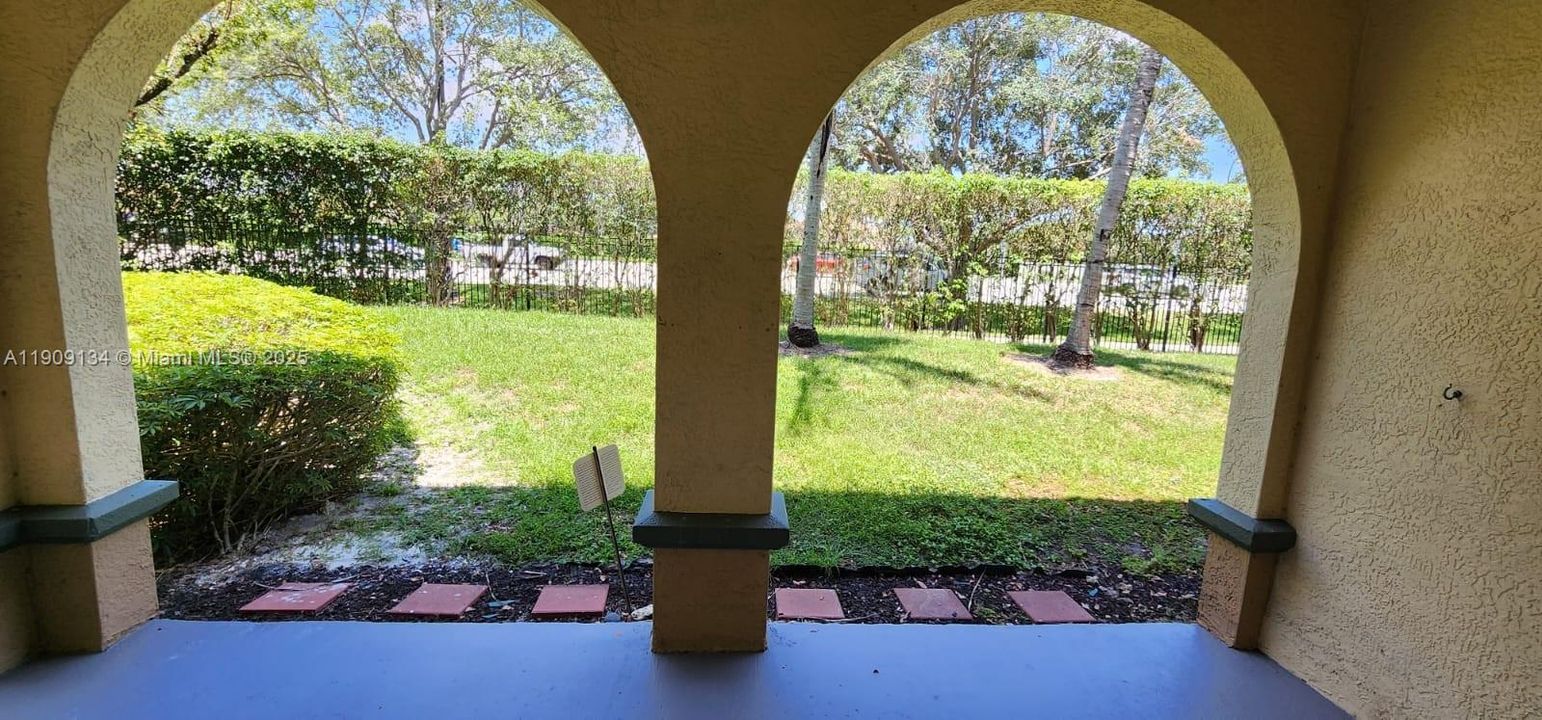 Recientemente alquilado: $2,150 (1 camas, 1 baños, 850 Pies cuadrados)