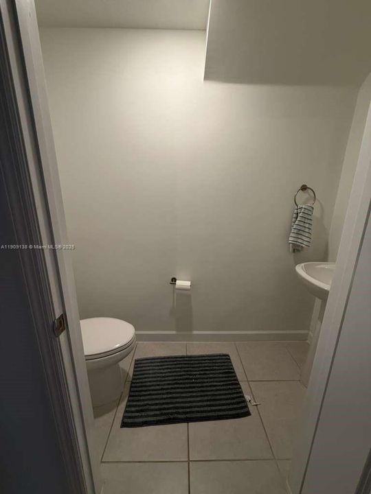 На продажу: $580,000 (3 спален, 2 ванн, 1507 Квадратных фут)